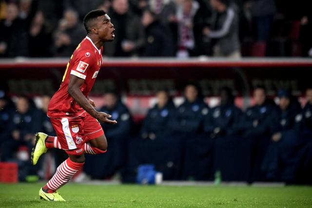 2026十堰马拉松鸣枪开跑 上万跑者领略“山水车城”